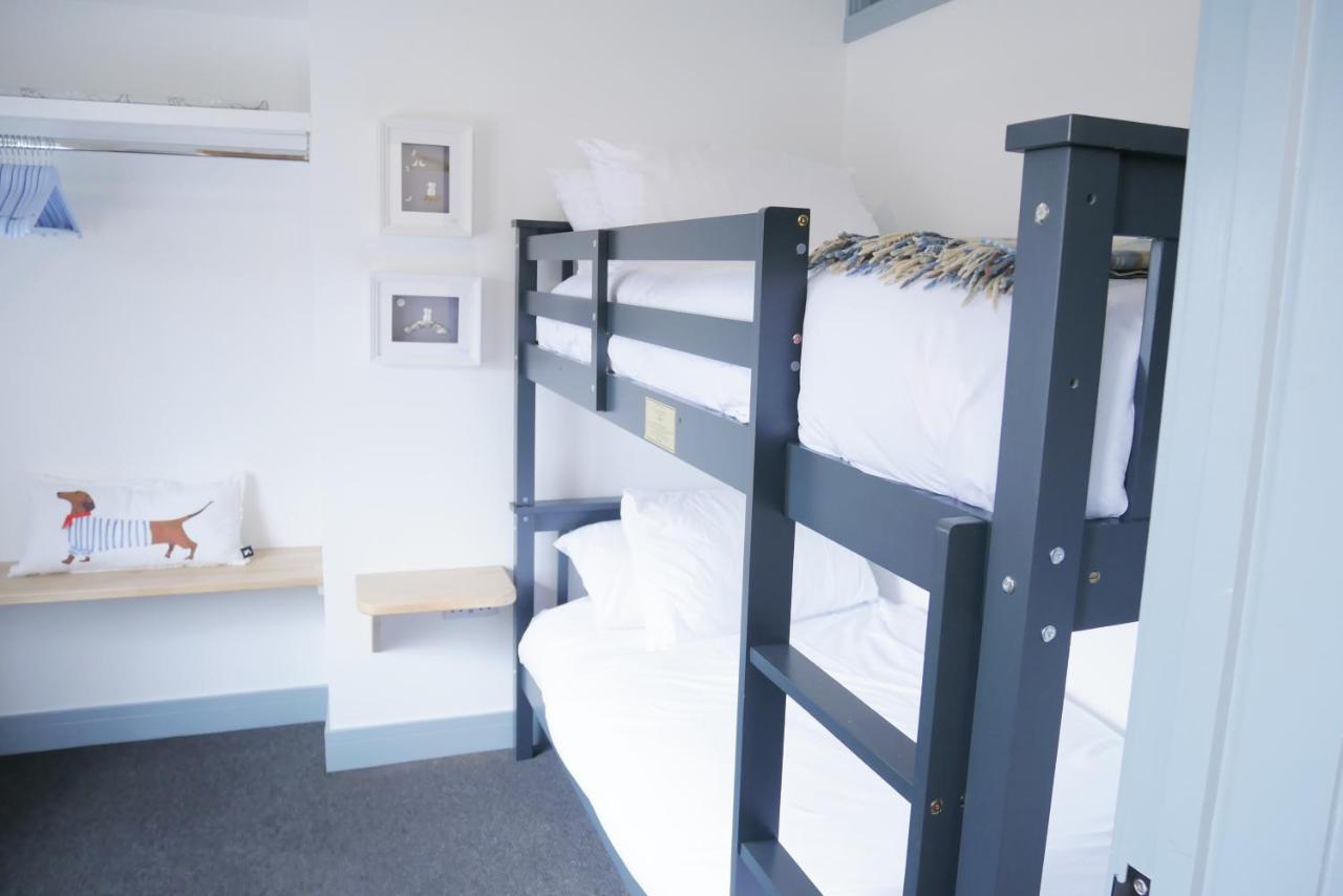 Sunset View, 2 Bedrooms In The Heart Of Holt With Parking Esterno foto